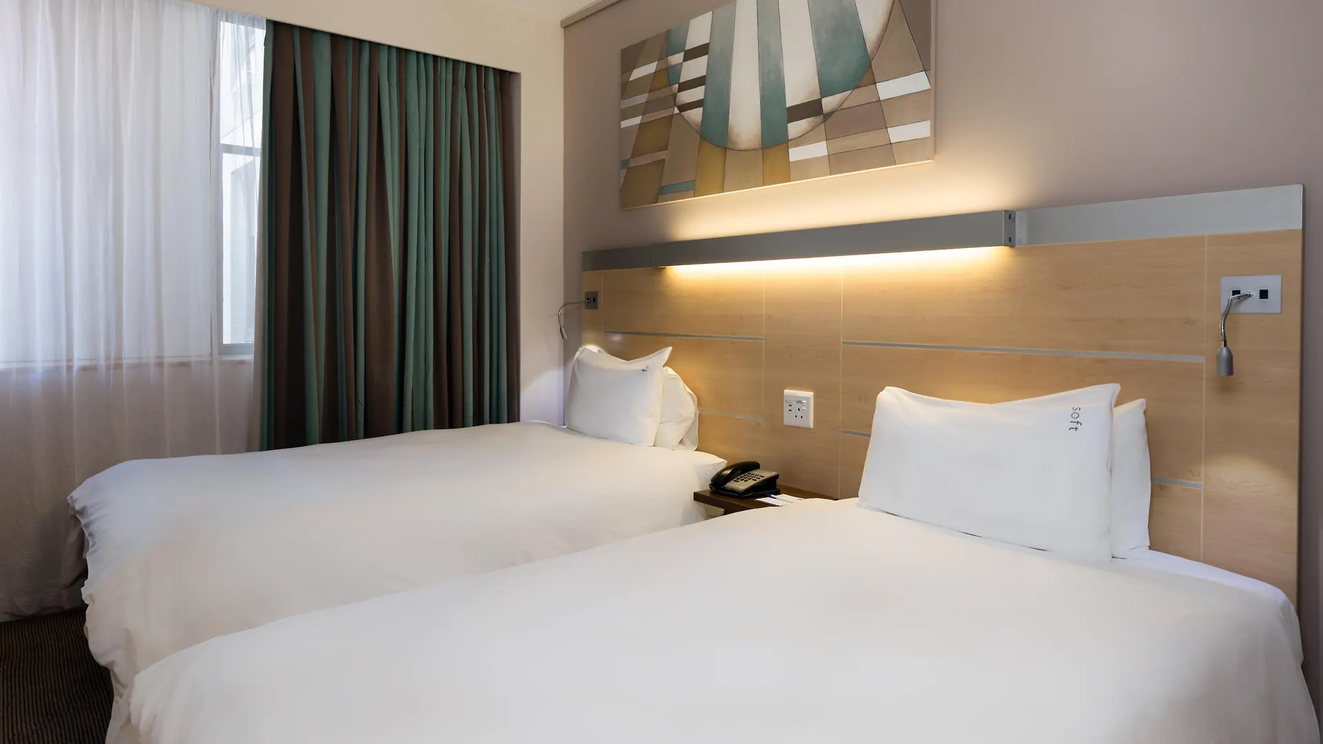 Holiday Inn Express Cape Town City Centre By Ihg 3*,  Sudáfrica